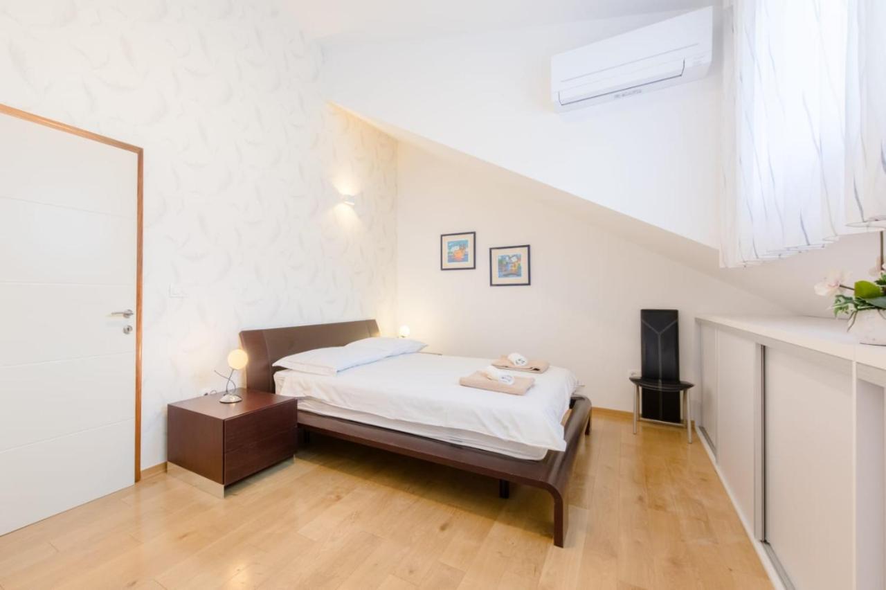 פודסטראנה Apartmani Krilo מראה חיצוני תמונה
