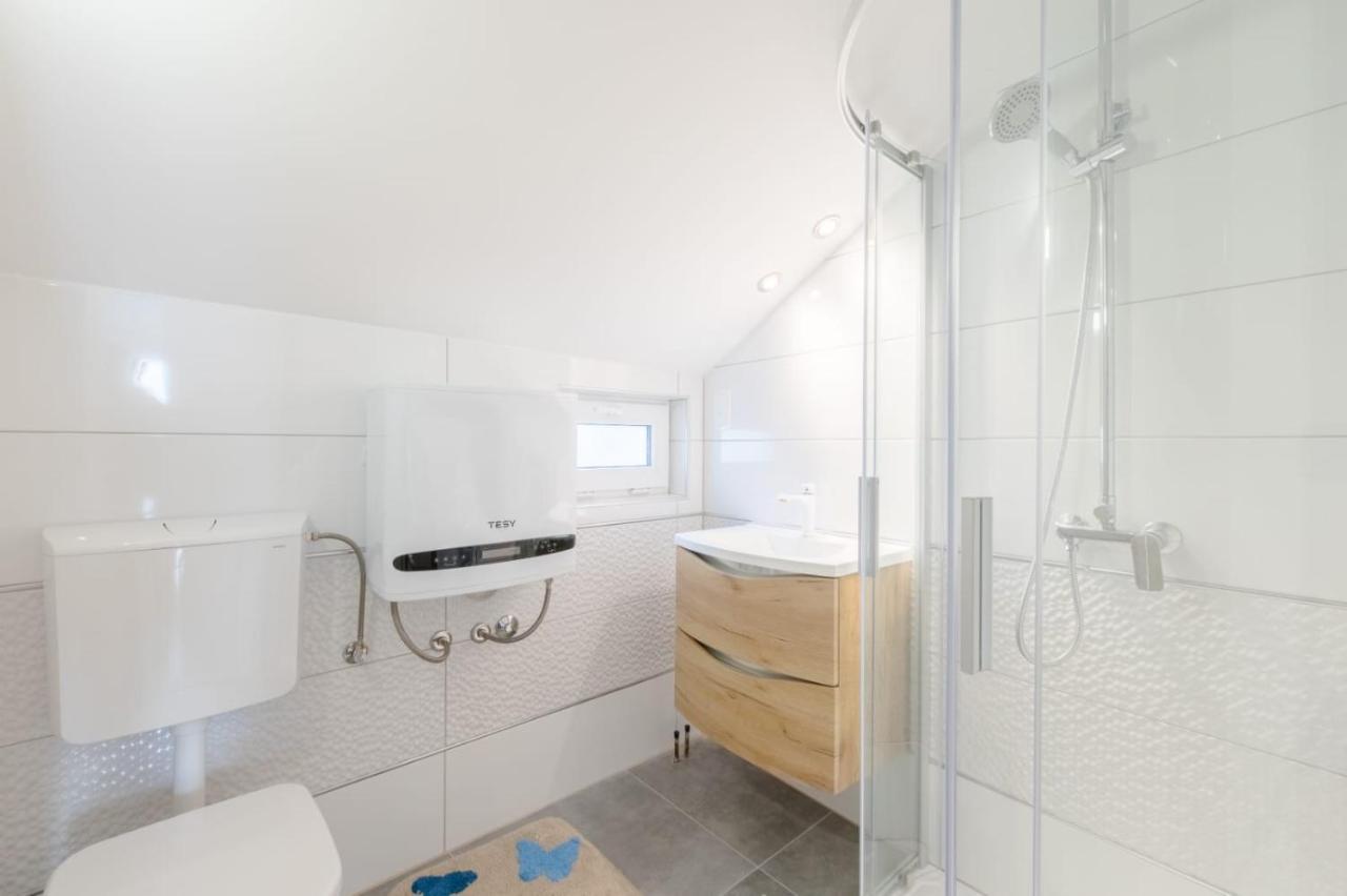 פודסטראנה Apartmani Krilo מראה חיצוני תמונה